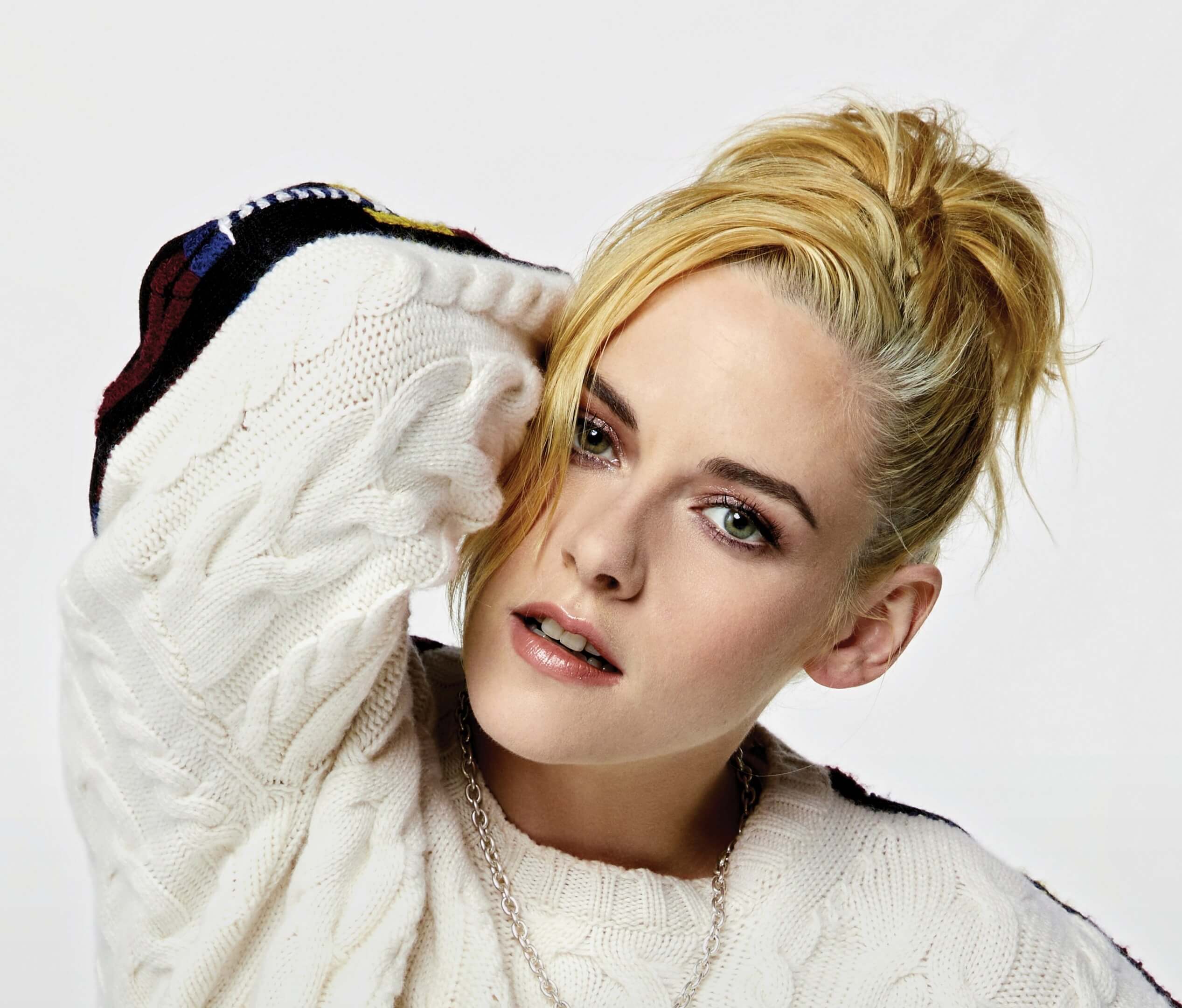 Kristen Stewart on ‘Spencer’ and Her Oscar Buzz: ‘We Don’t Make Movies to Not Connect With Each Other’