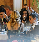 Having_dinner_together_with_Bella2C_Kendall_and_Stella_in_Milan2C_Italy_-_June_1600005.jpg