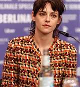 Kristen_Stewart_-_73rd_Berlinale_International_Film_Festival_-_Jury_Press_Conference_0216202315.jpg