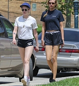 Kristen_Stewart_and_Stella_Maxwell_keep_close_during_a_hike_together_-_August_2079247837_014.jpg