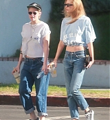 Out_with_Stella_Maxwell_in_Los_Angeles_-_September_24-10.jpg