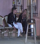 spotted_out_for_a_night_with_her_girlfriend_Stella_Maxwell_in_Silverlake2C_CA-02.jpg