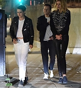 spotted_out_for_a_night_with_her_girlfriend_Stella_Maxwell_in_Silverlake2C_CA-07.jpg